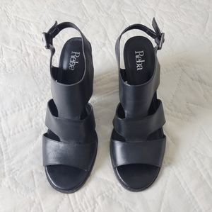 Reba Skyla black heels